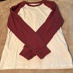 Boys cat & Jack long sleeve shirt size 8/10